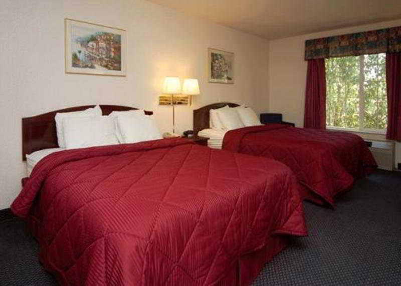 Quality Inn & Suites Fresno Northwest Room photo